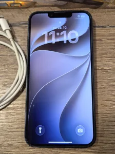 Inzerát č. 145874 - Prodám iPhone 14 s kapacitou 128 GB v temně modré/černé b...
