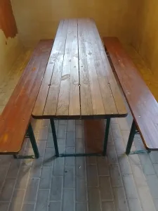 Inzerát č. 145949 - Prodám skladací lavice se stolem. Lavice 200 cm x 25 cm. ...